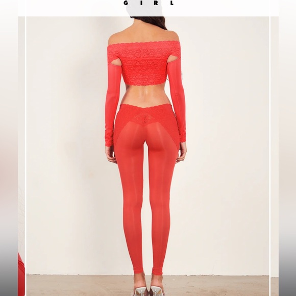 Poster girl shape wear. Margot Leggings Vixen Red, and Davina Top Vixen Red - Picture 2 of 4